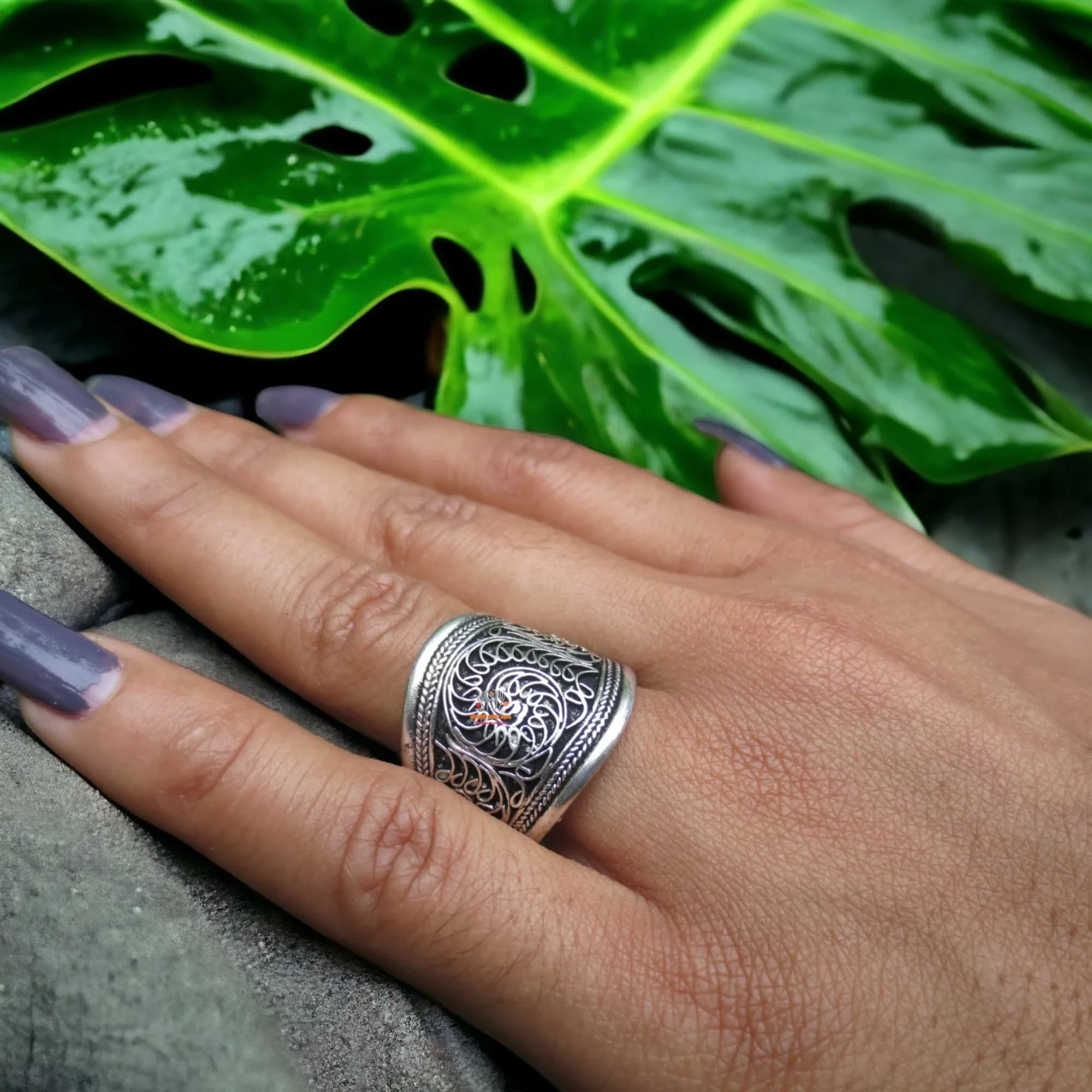 Filigree Finger Ring