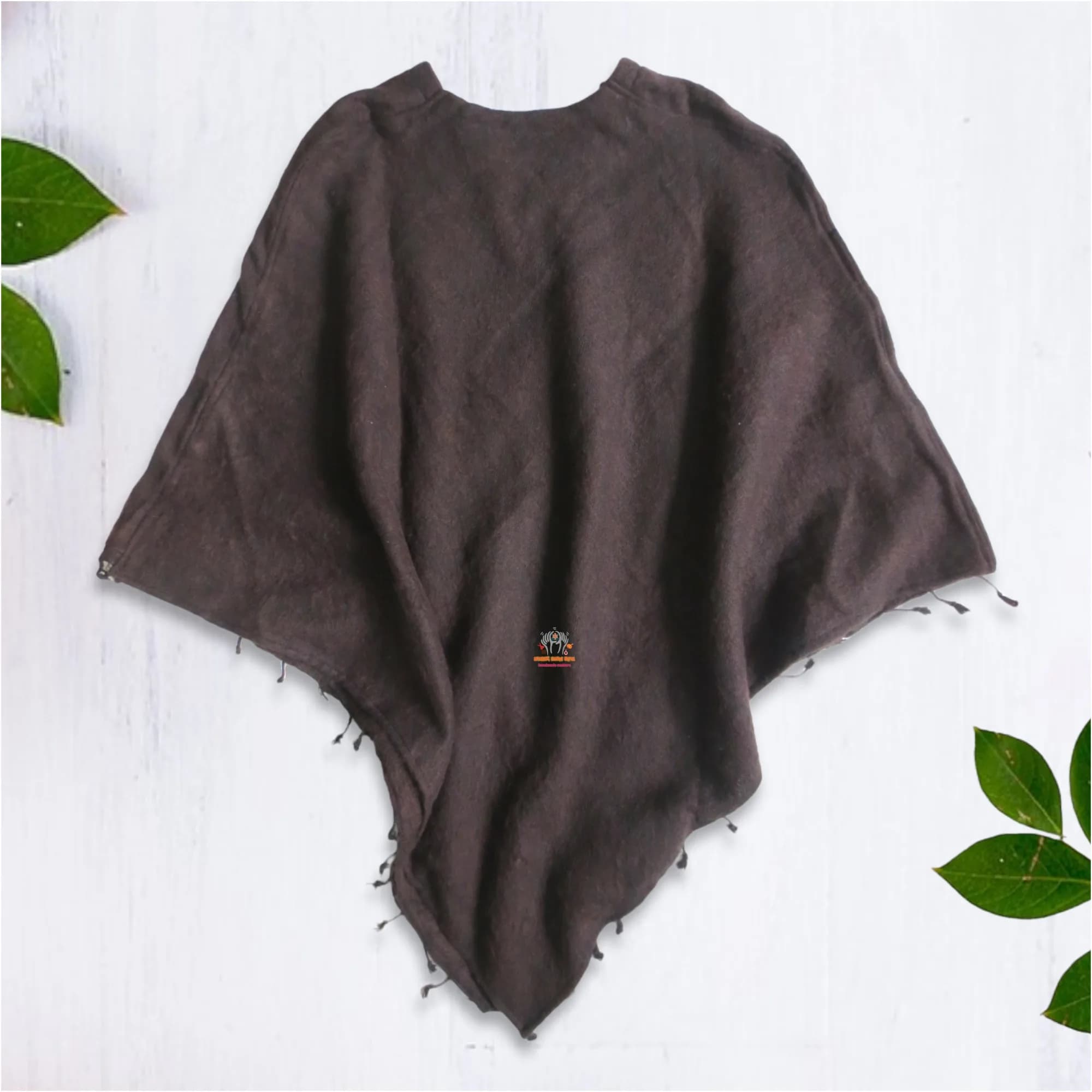 Woolen Poncho Short