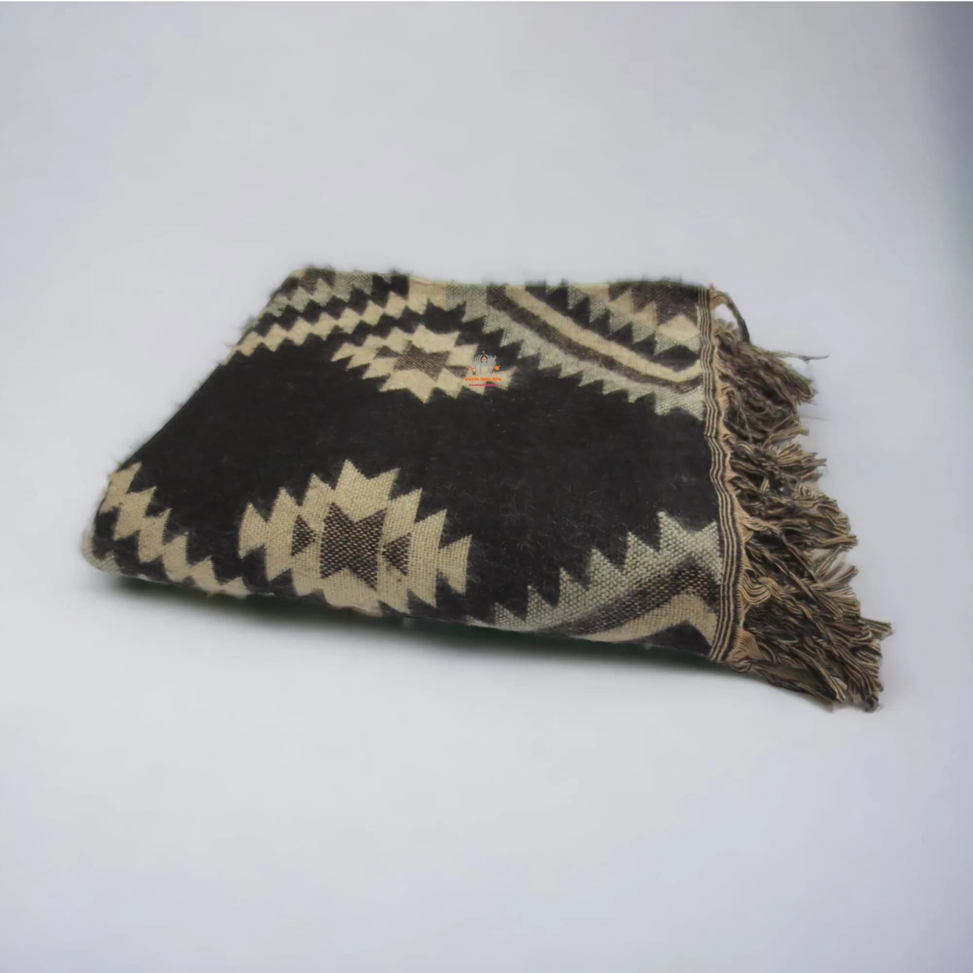 Jacquard Woolen Shawl