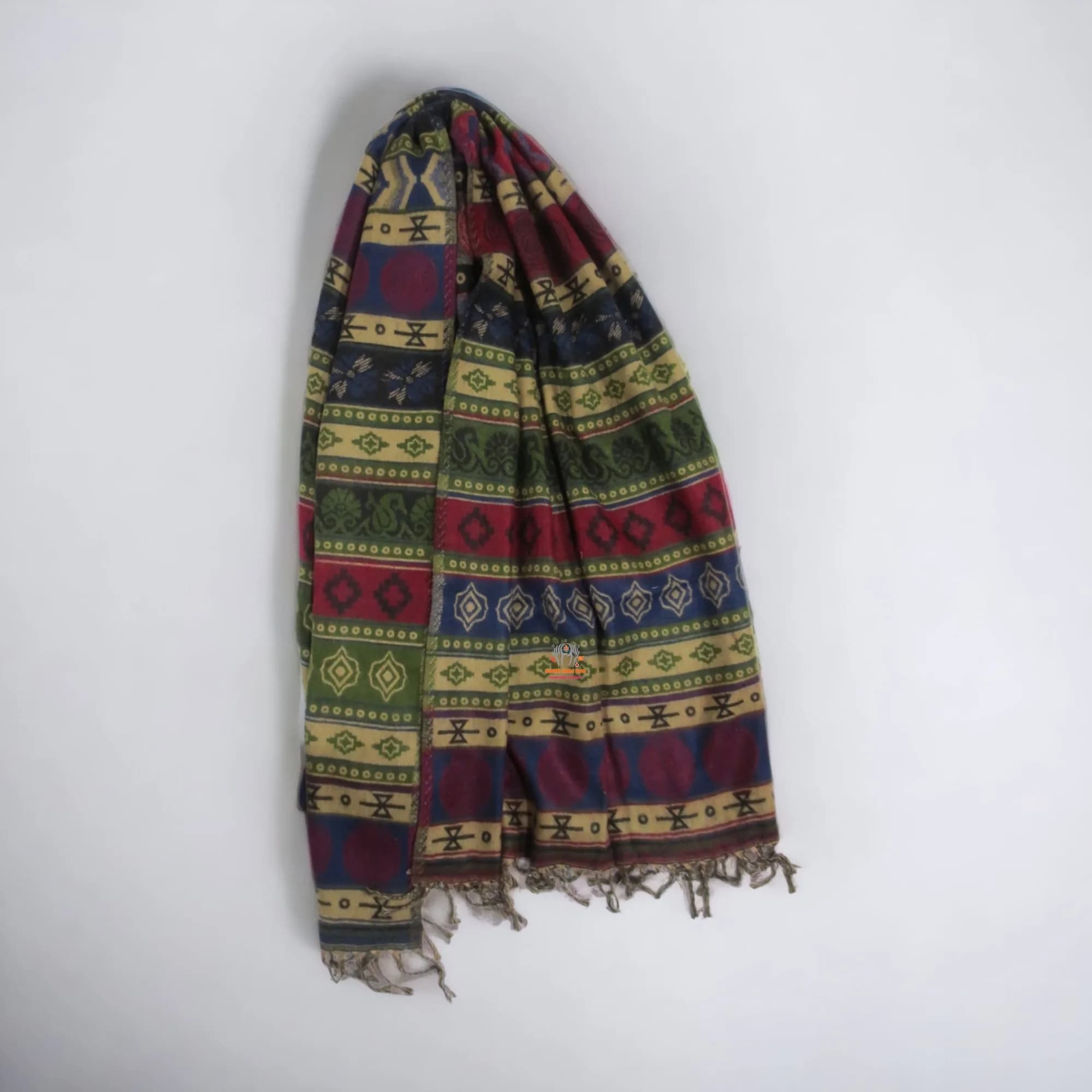 Artistic Woolen Shawl