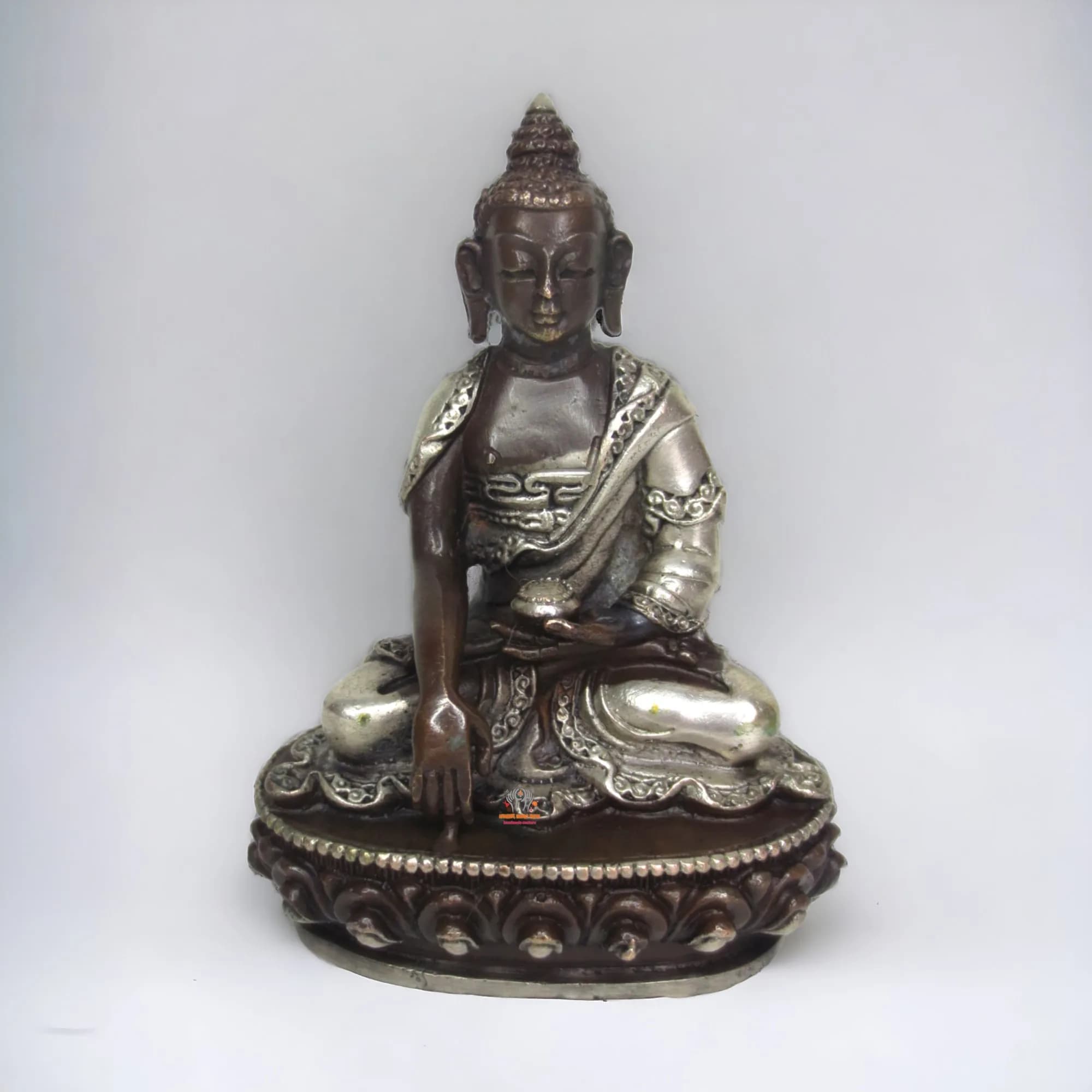 Sakyamuni Buddha Statue