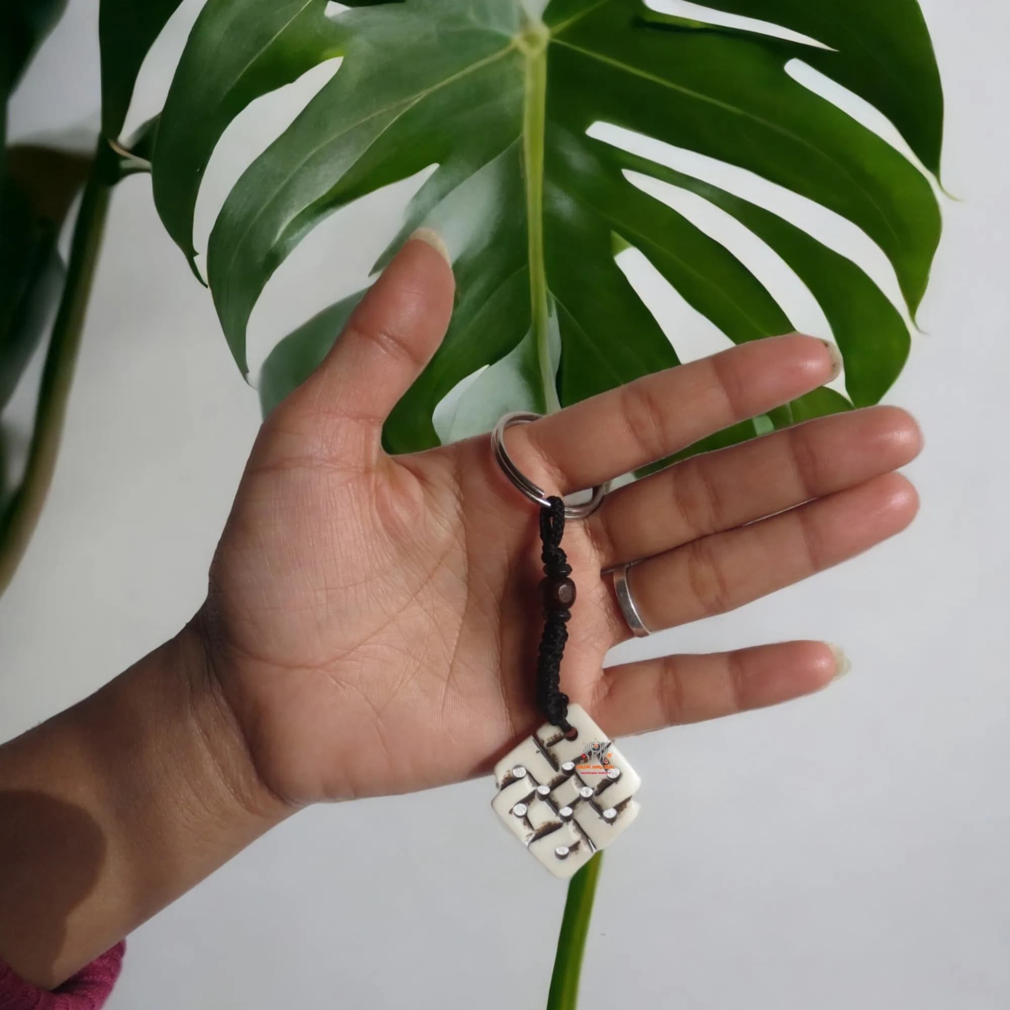 White Knot Keyring