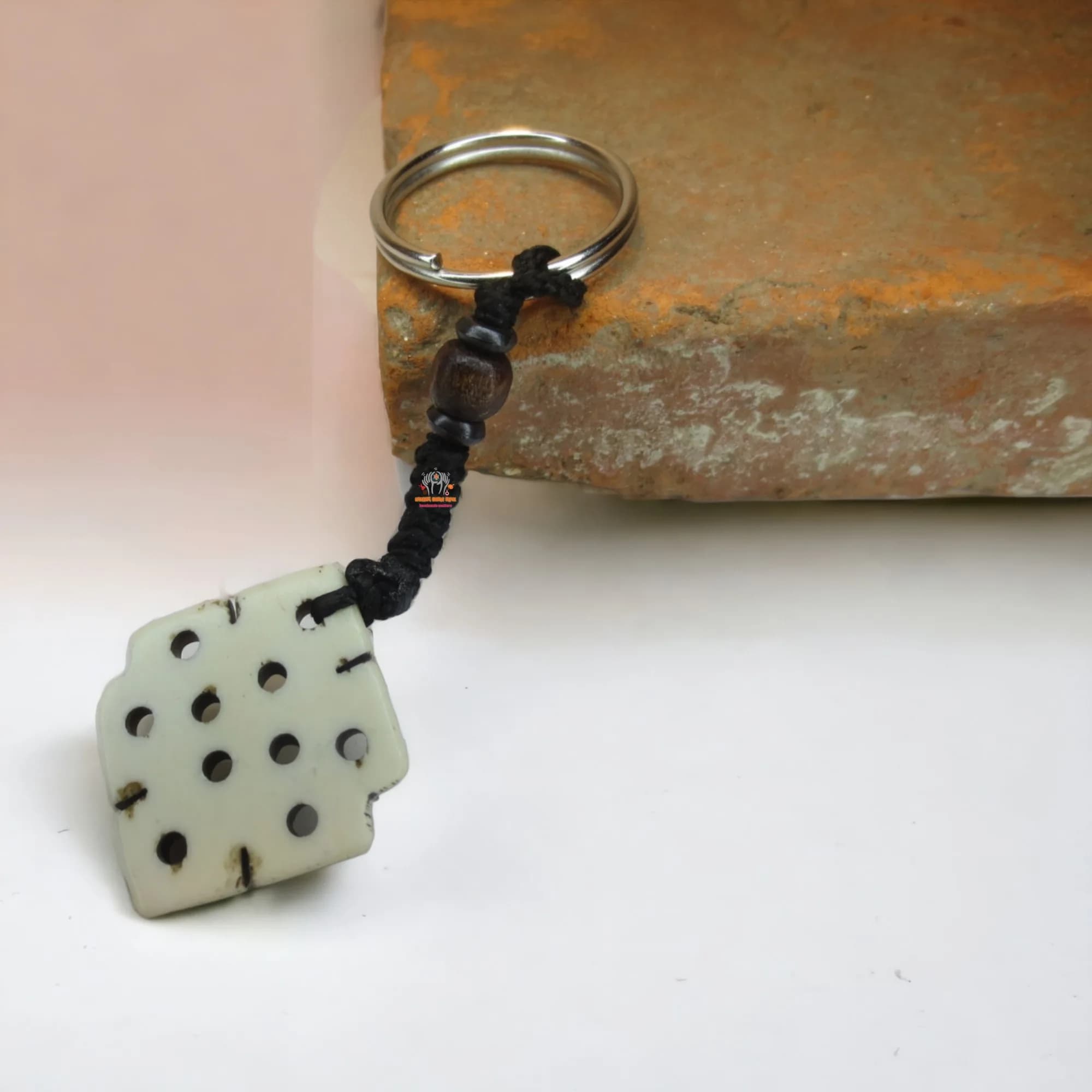 White Knot Keyring