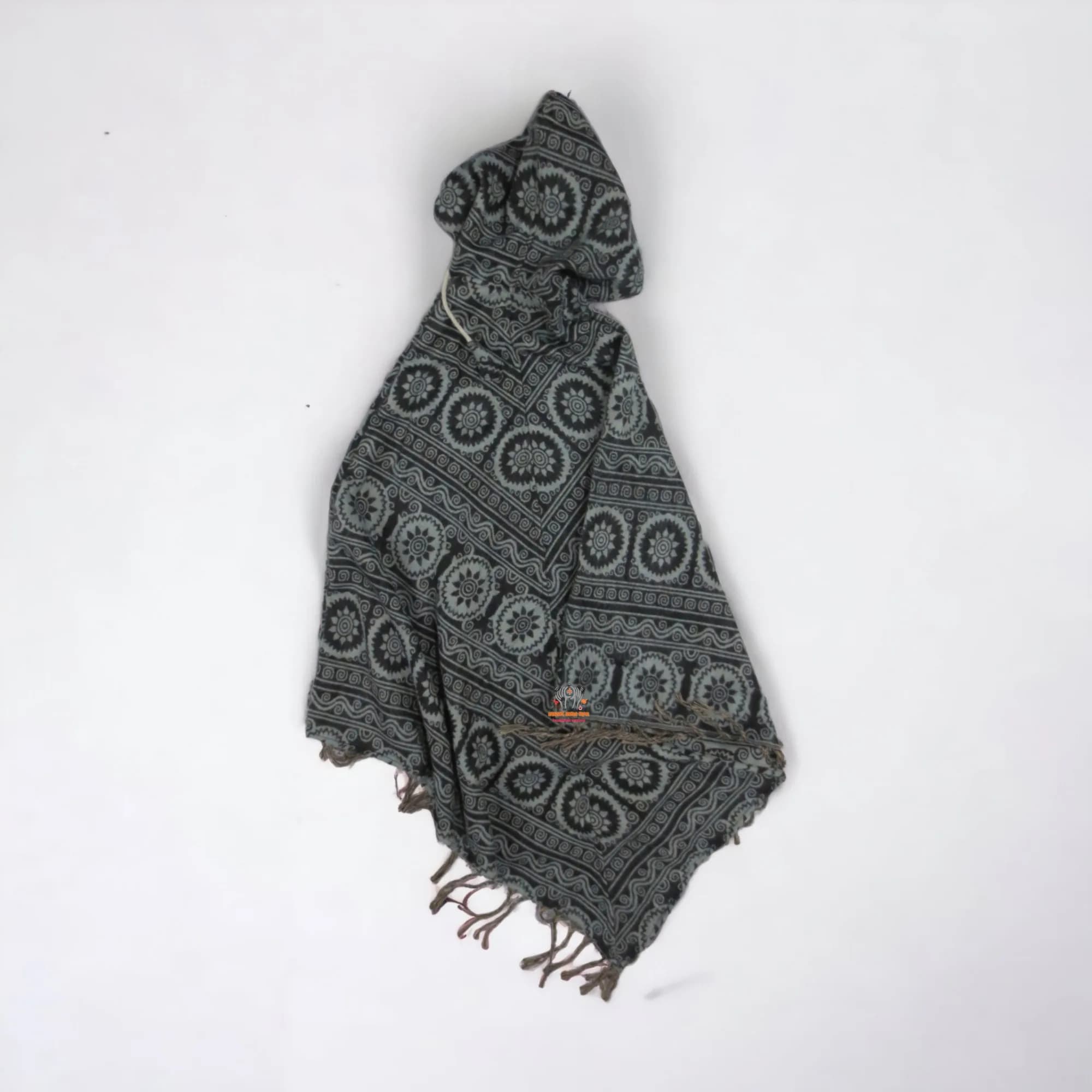 Himalayan Yoga Flower Woolen Poncho