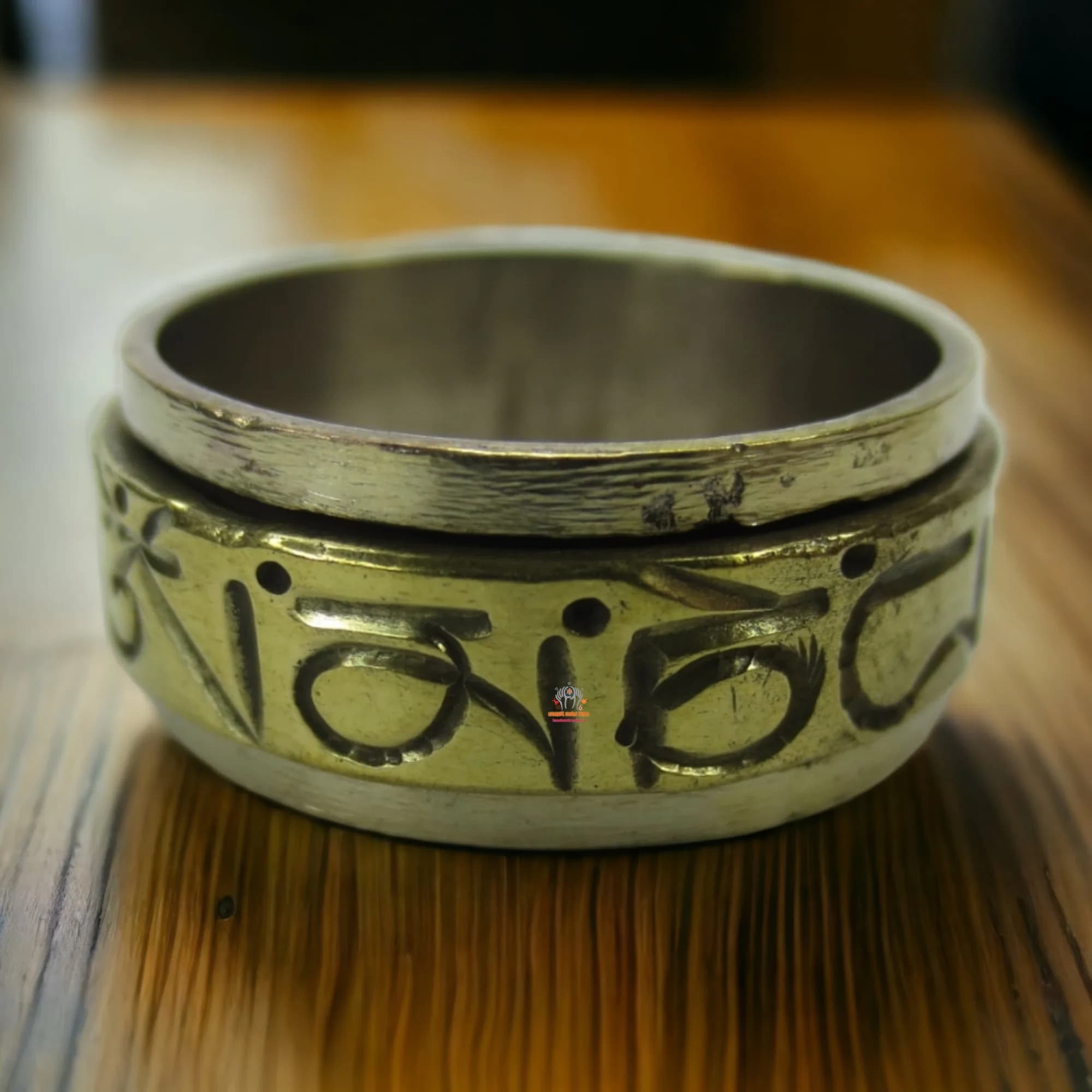 Mantra Spinning Finger Ring